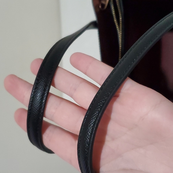 ❌️SOLD❌️Furla Black Tote Leather Bag - Picture 12 of 12